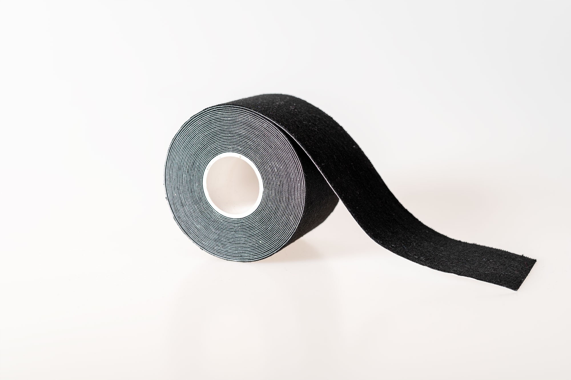 TitanGrit Taśma Kinezjologiczna Tape. - Wodoodporna, Czarna 5mx5cm